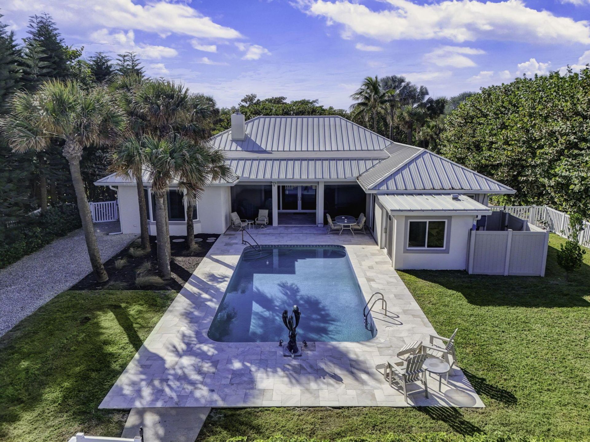 77 N Beach Road, Jupiter Island, FL 33455 Photo