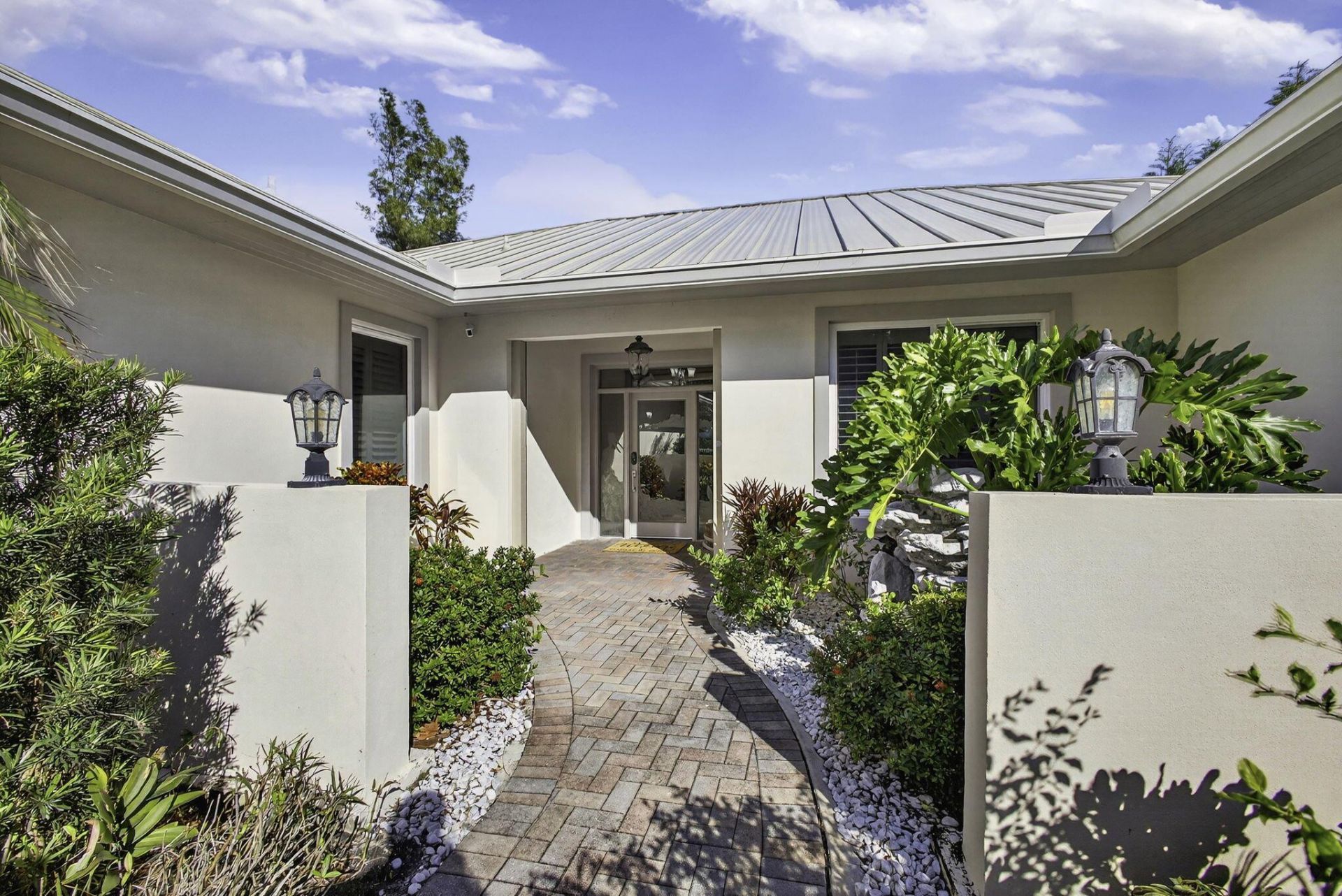 77 N Beach Road, Jupiter Island, FL 33455 Photo