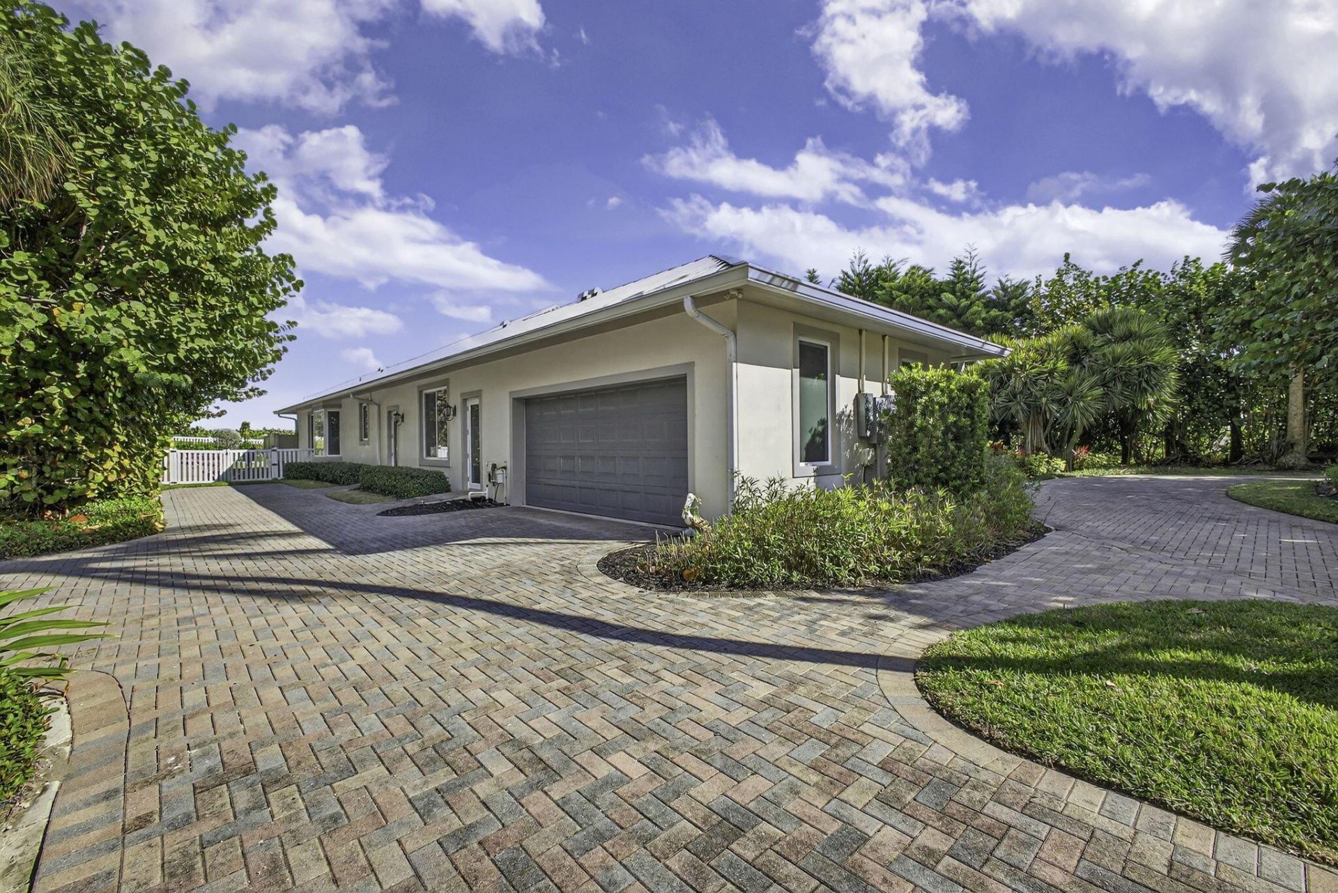 77 N Beach Road, Jupiter Island, FL 33455 Photo