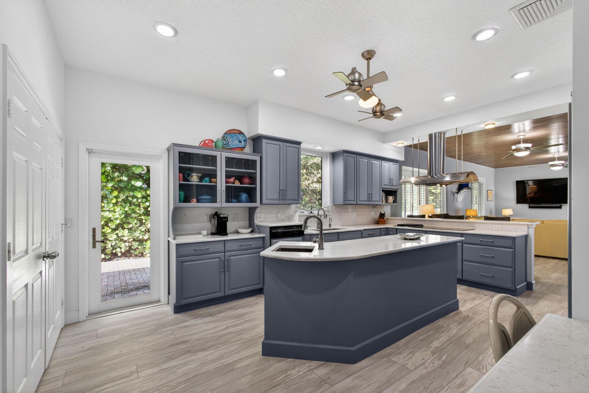 77 N Beach Road, Jupiter Island, FL 33455 Photo