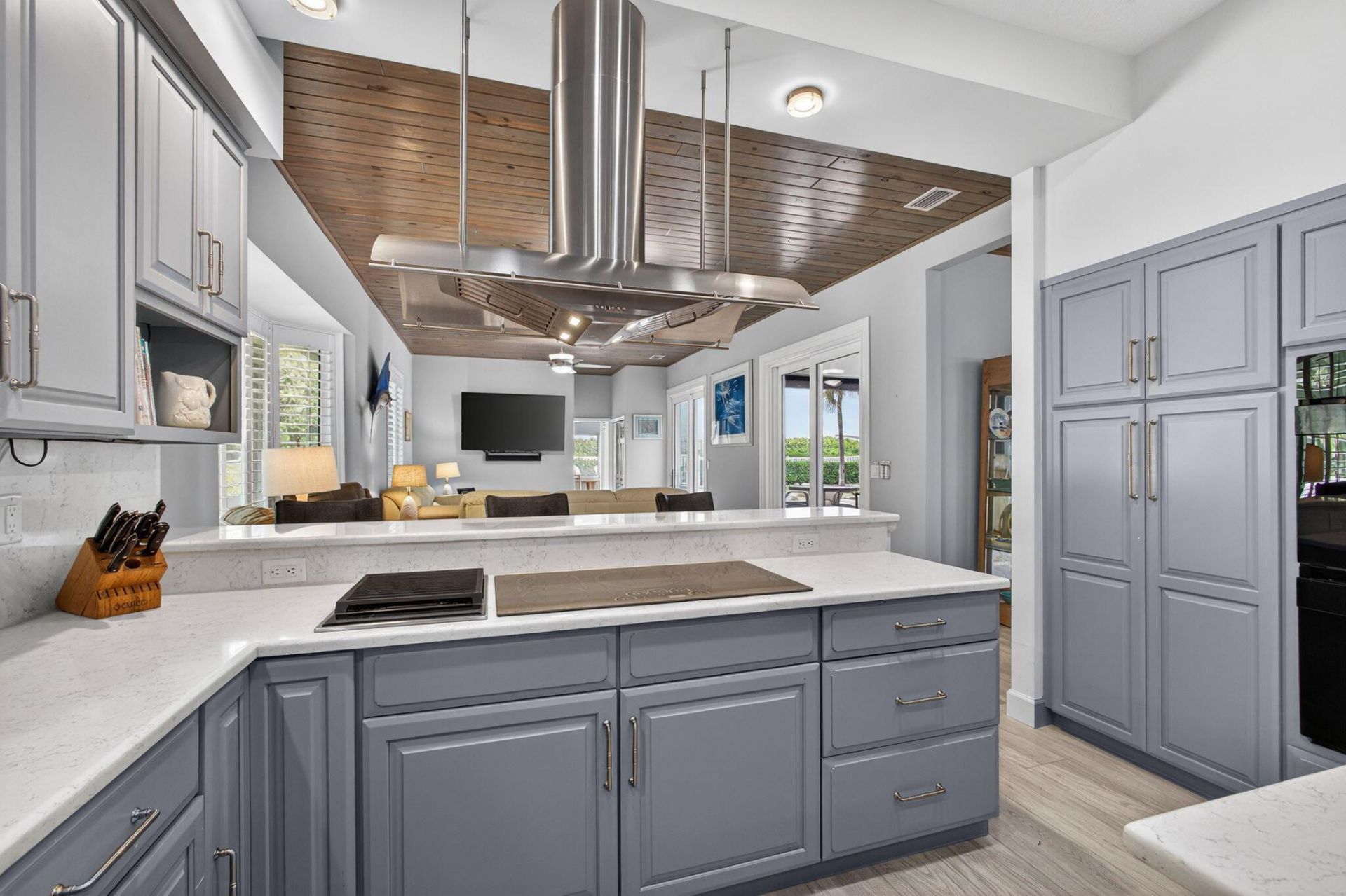 77 N Beach Road, Jupiter Island, FL 33455 Photo