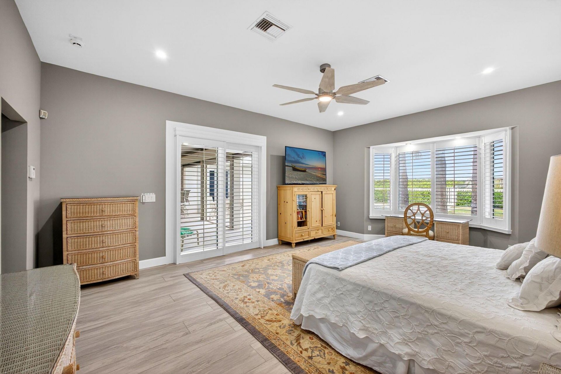 77 N Beach Road, Jupiter Island, FL 33455 Photo