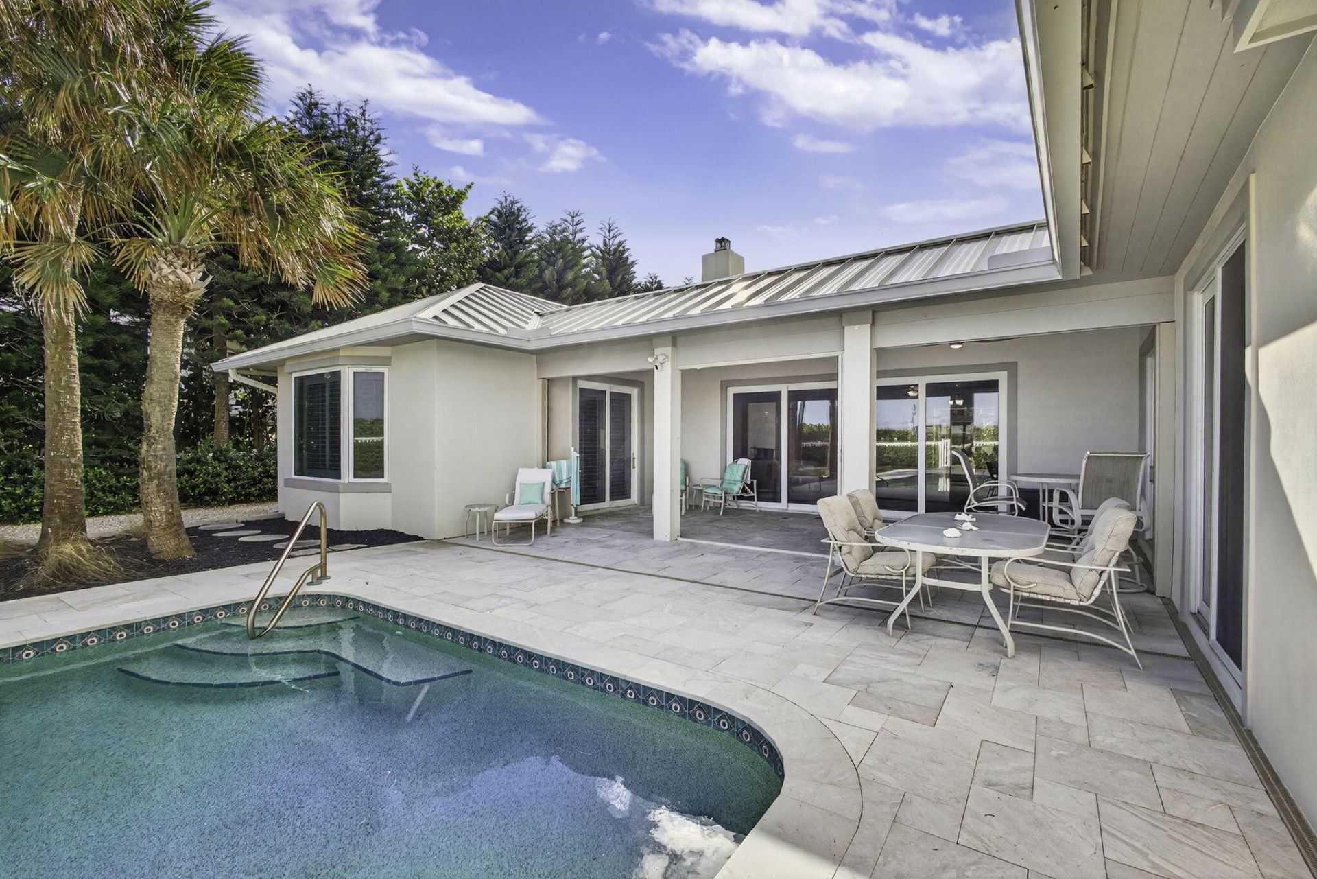 77 N Beach Road, Jupiter Island, FL 33455 Photo