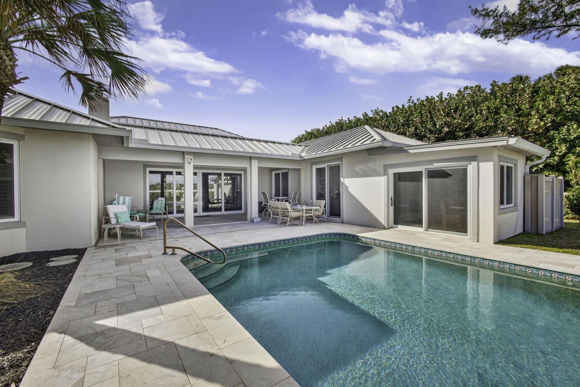 77 N Beach Road, Jupiter Island, FL 33455 Photo