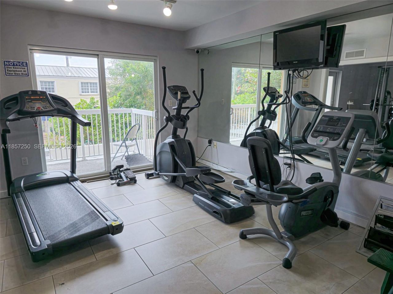 2740 SW 28th Ter, Unit 603, Miami, FL 33133 Photo
