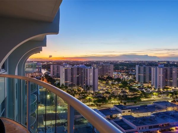 3400 Galt Ocean Dr, Unit PH7S, Fort Lauderdale, FL 33308