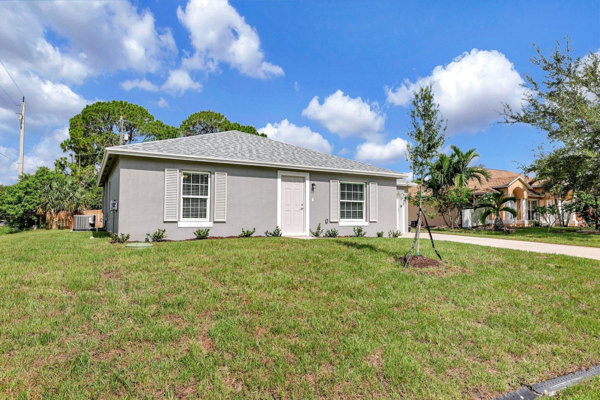 329 SW Ridgecrest Drive, Port Saint Lucie, FL 34953 Photo