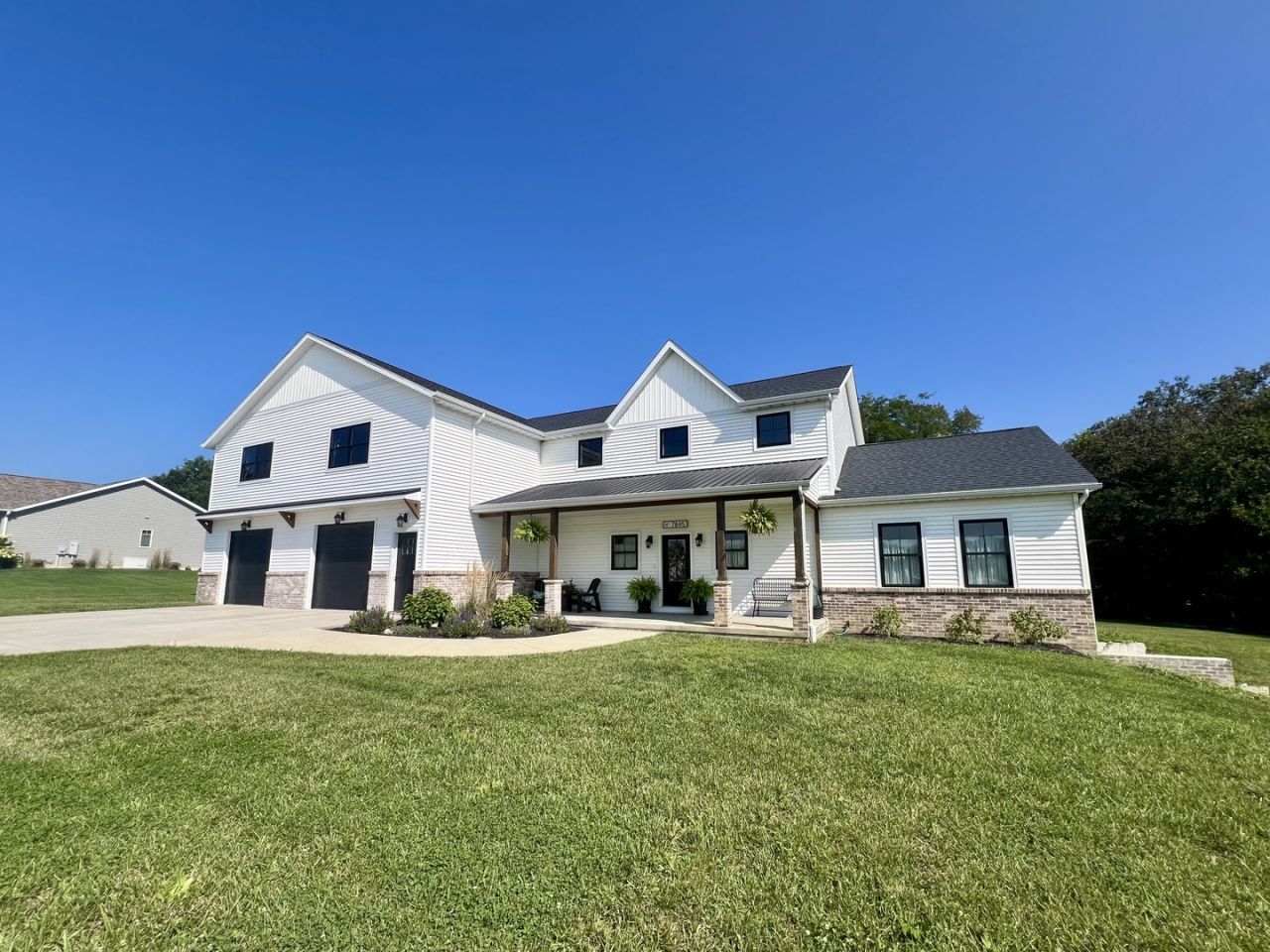 7845 Fitzgerald Road, Clinton, IL 61727
