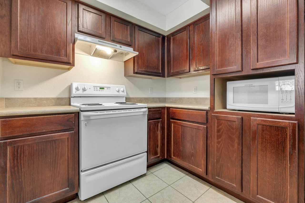 2801 Chancellorsville Drive, Unit 928, Tallahassee, FL 32312 Photo