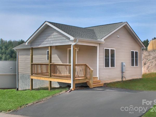 380 Quinn Hill Lane, Unit 51, Mars Hill, NC 28754