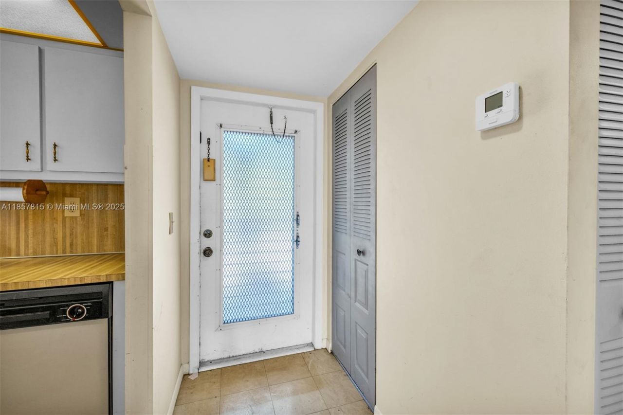 10444 NW 30th Ct, Unit 204, Sunrise, FL 33322 Photo