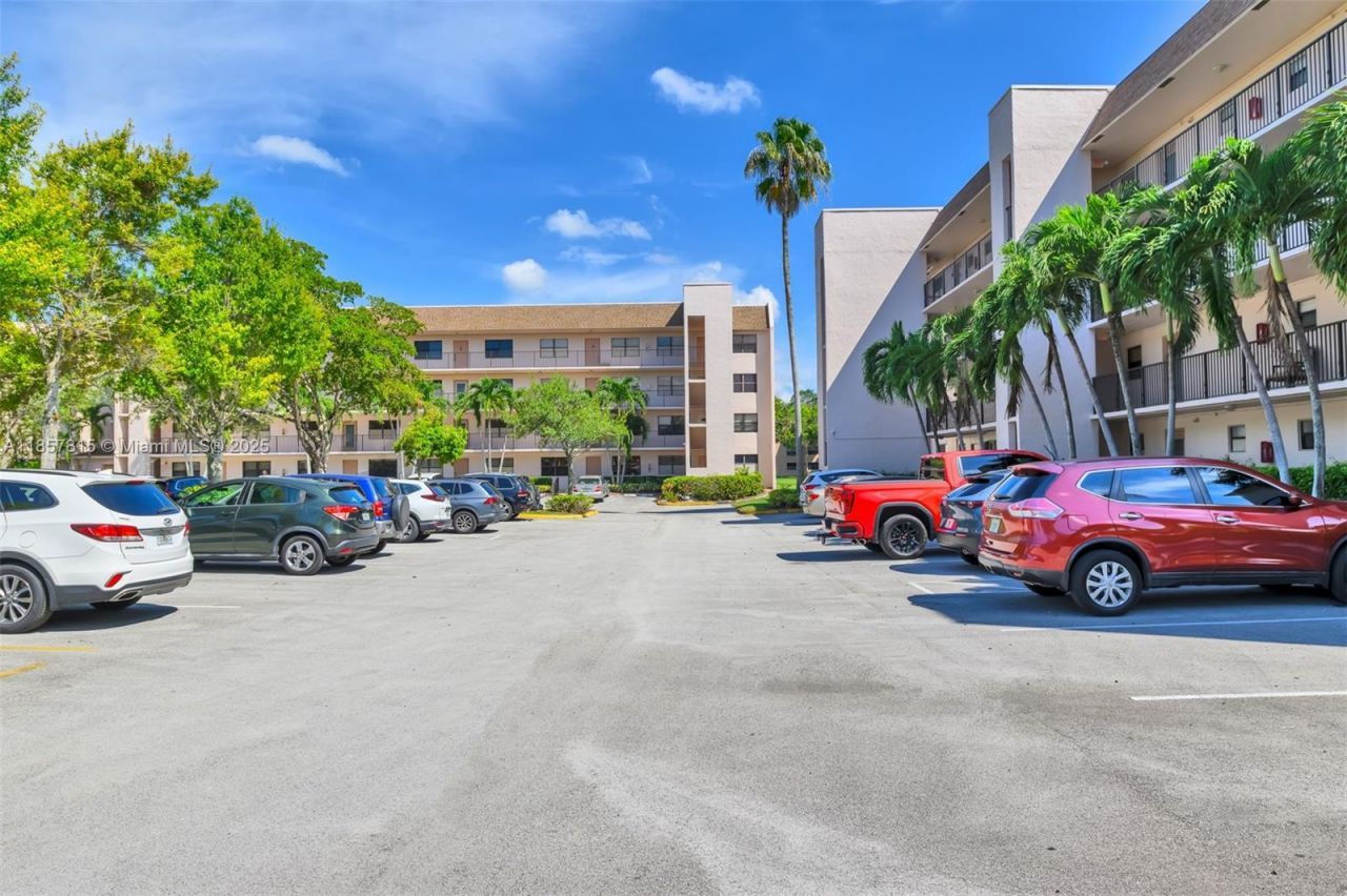 10444 NW 30th Ct, Unit 204, Sunrise, FL 33322 Photo