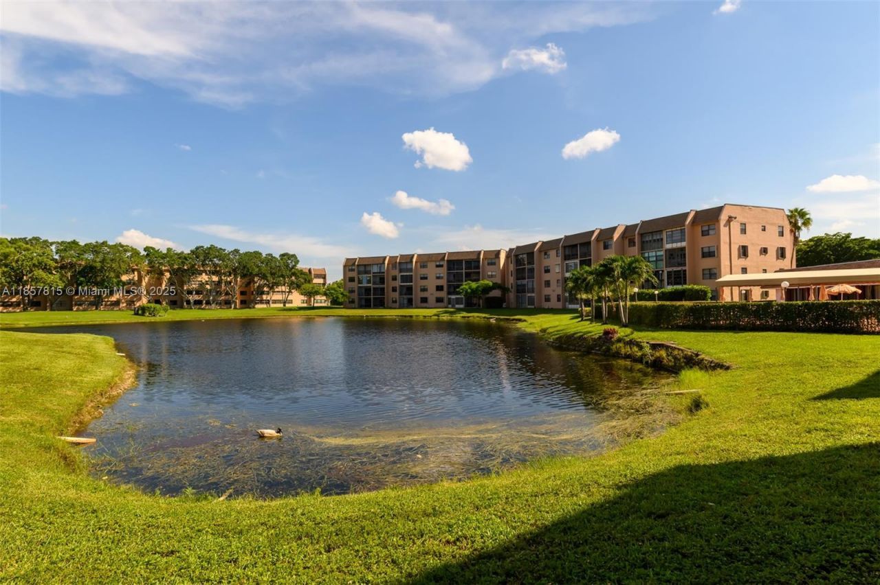 10444 NW 30th Ct, Unit 204, Sunrise, FL 33322 Photo