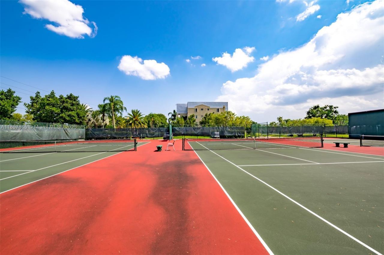 10444 NW 30th Ct, Unit 204, Sunrise, FL 33322 Photo