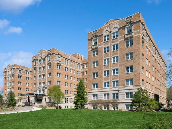 2615 Park Avenue, Unit 309, Minneapolis, MN 55407