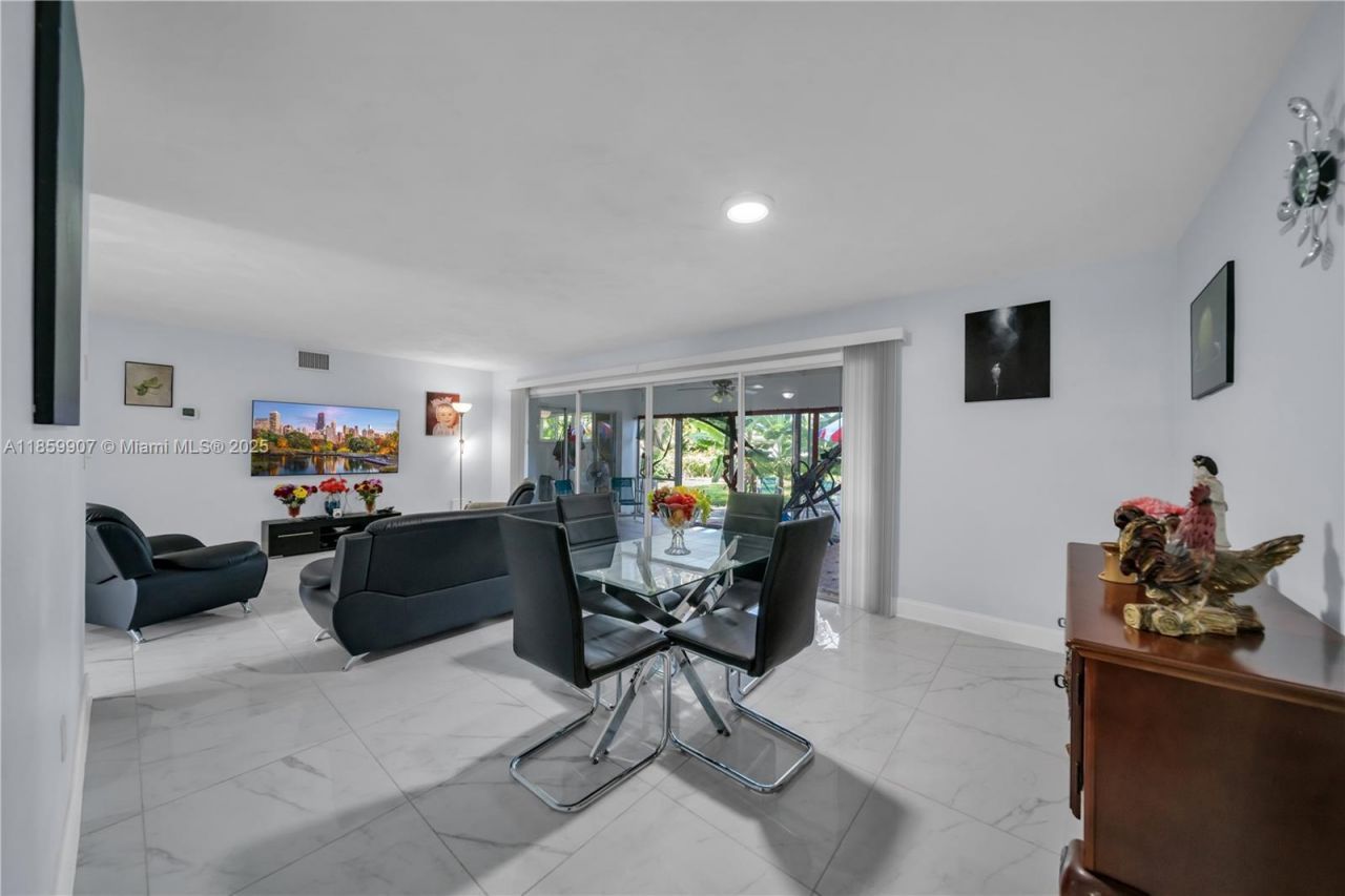 246 SE 44th St, Cape Coral, FL 33904 Photo