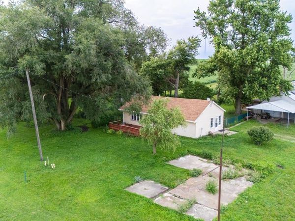 7025 Township Road 1800 E Road, Wyoming, IL 61491