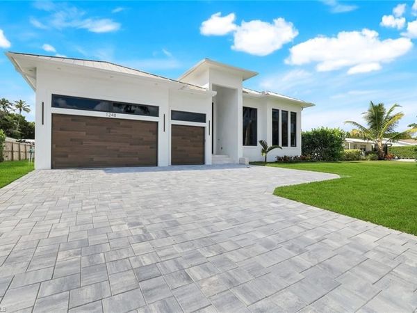 1248 13th AVE N, NAPLES, FL 34102