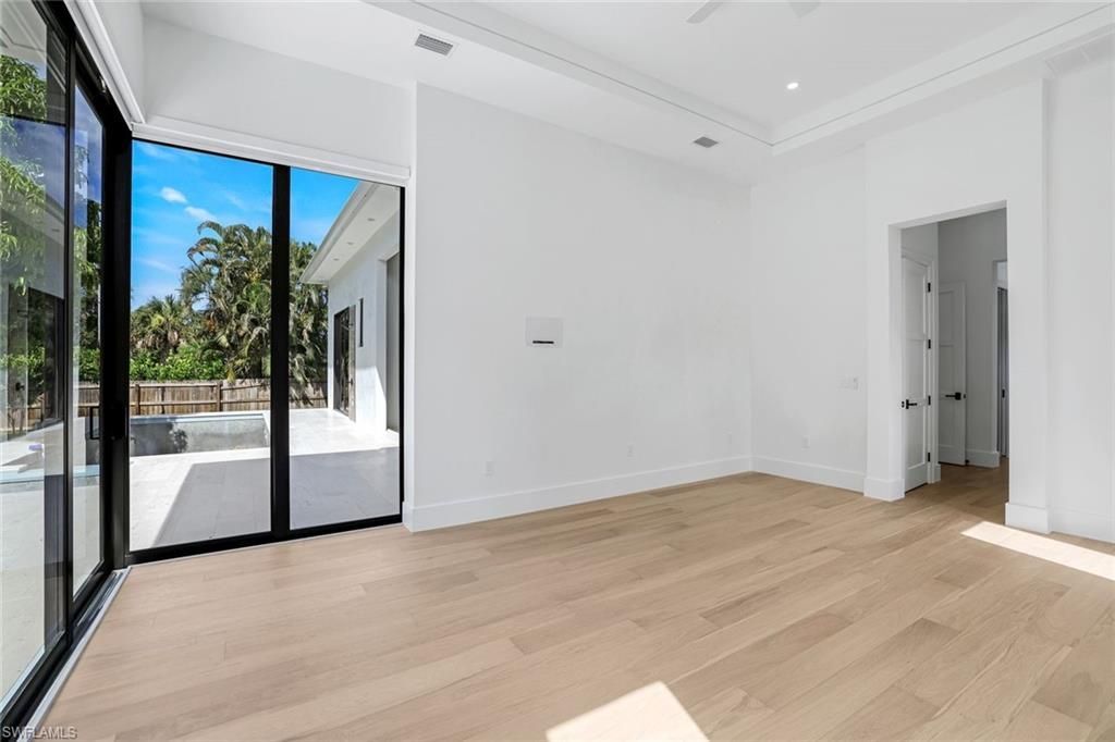 1248 13th Ave N, Naples, FL 34102 Photo