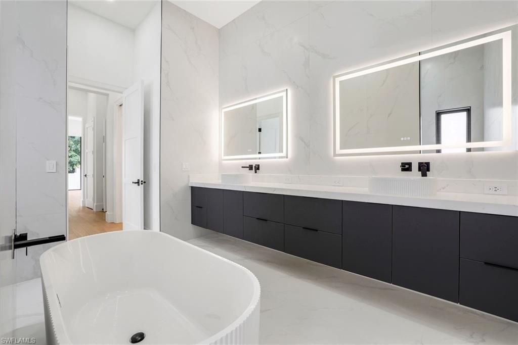 1248 13th Ave N, Naples, FL 34102 Photo