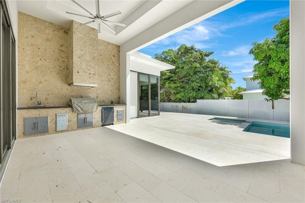 1248 13th Ave N, Naples, FL 34102 Photo