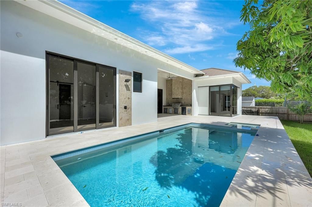 1248 13th Ave N, Naples, FL 34102 Photo