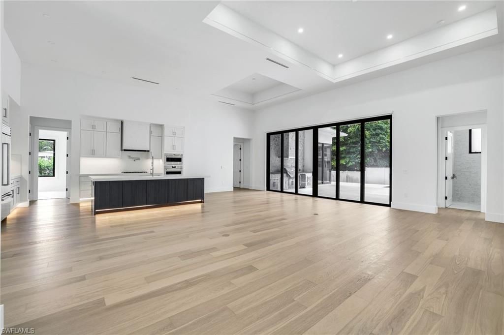 1248 13th Ave N, Naples, FL 34102 Photo