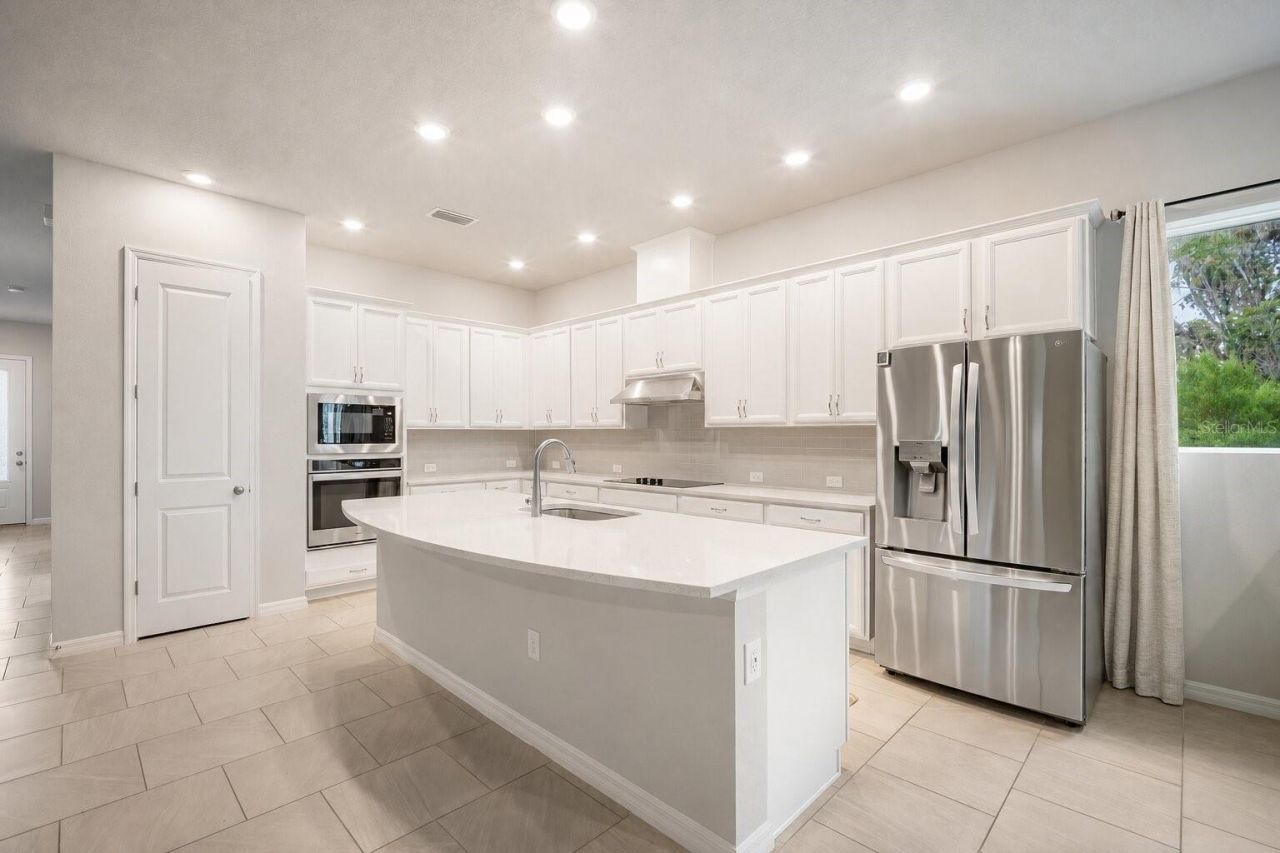 5640 Trevesta Place, Palmetto, FL 34221 Photo
