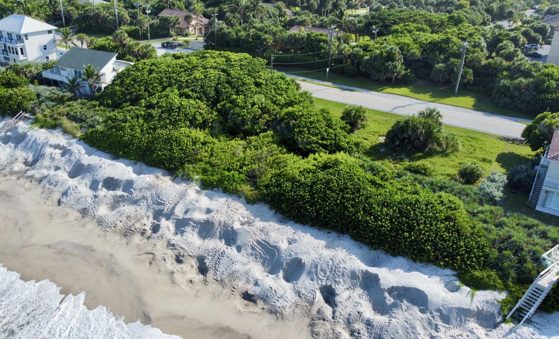 7703 S Hwy A1a, Melbourne Beach, FL 32951 Photo