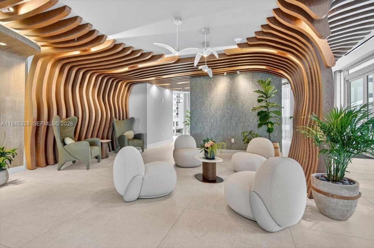 700 NE 24th Street, Unit 1405, Miami, FL 33137 Photo