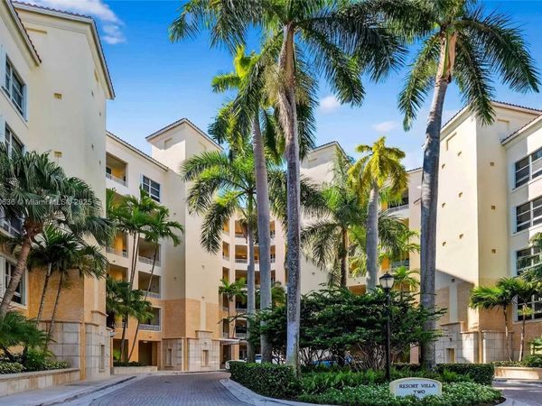 715 Crandon Blvd, Unit PH-5, Key Biscayne, FL 33149