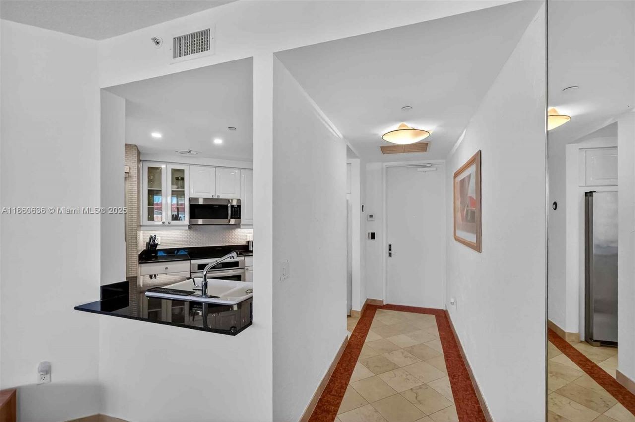 715 Crandon Blvd, Unit PH-5, Key Biscayne, FL 33149 Photo