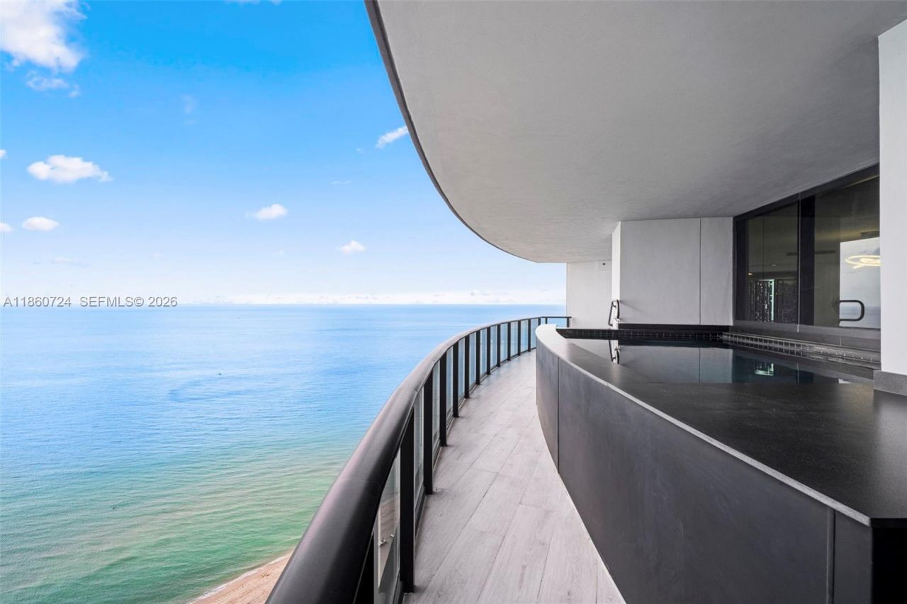 18555 Collins Ave, Unit 2105, Sunny Isles Beach, FL 33160 Photo