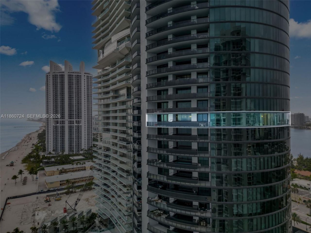 18555 Collins Ave, Unit 2105, Sunny Isles Beach, FL 33160 Photo