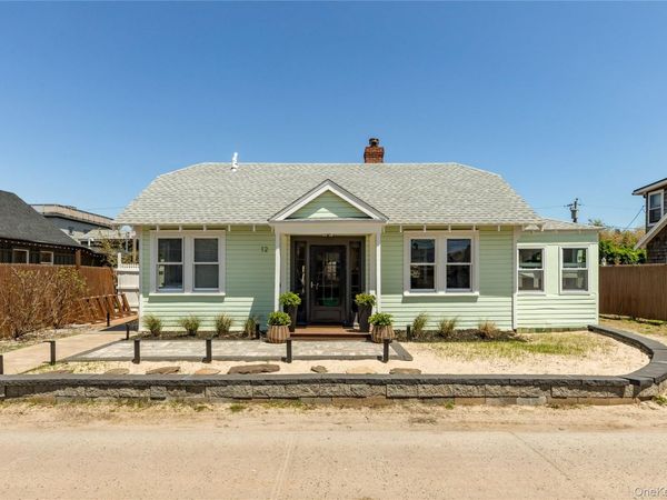 12 Surfview Walk, Seaview, NY 11770