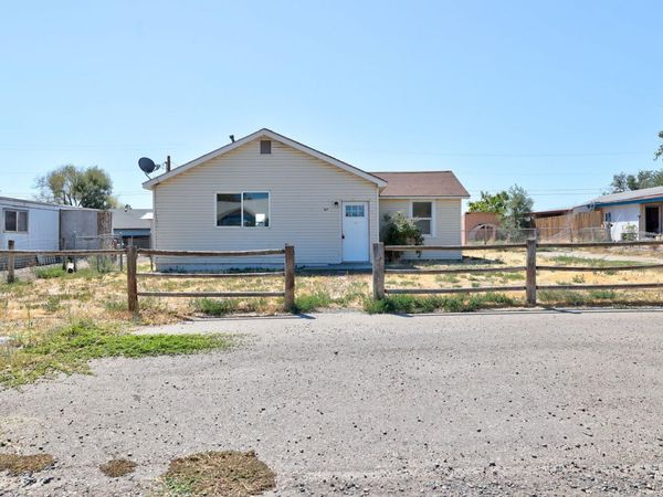 167 W 3rd Ave, Glenns Ferry, ID 83623