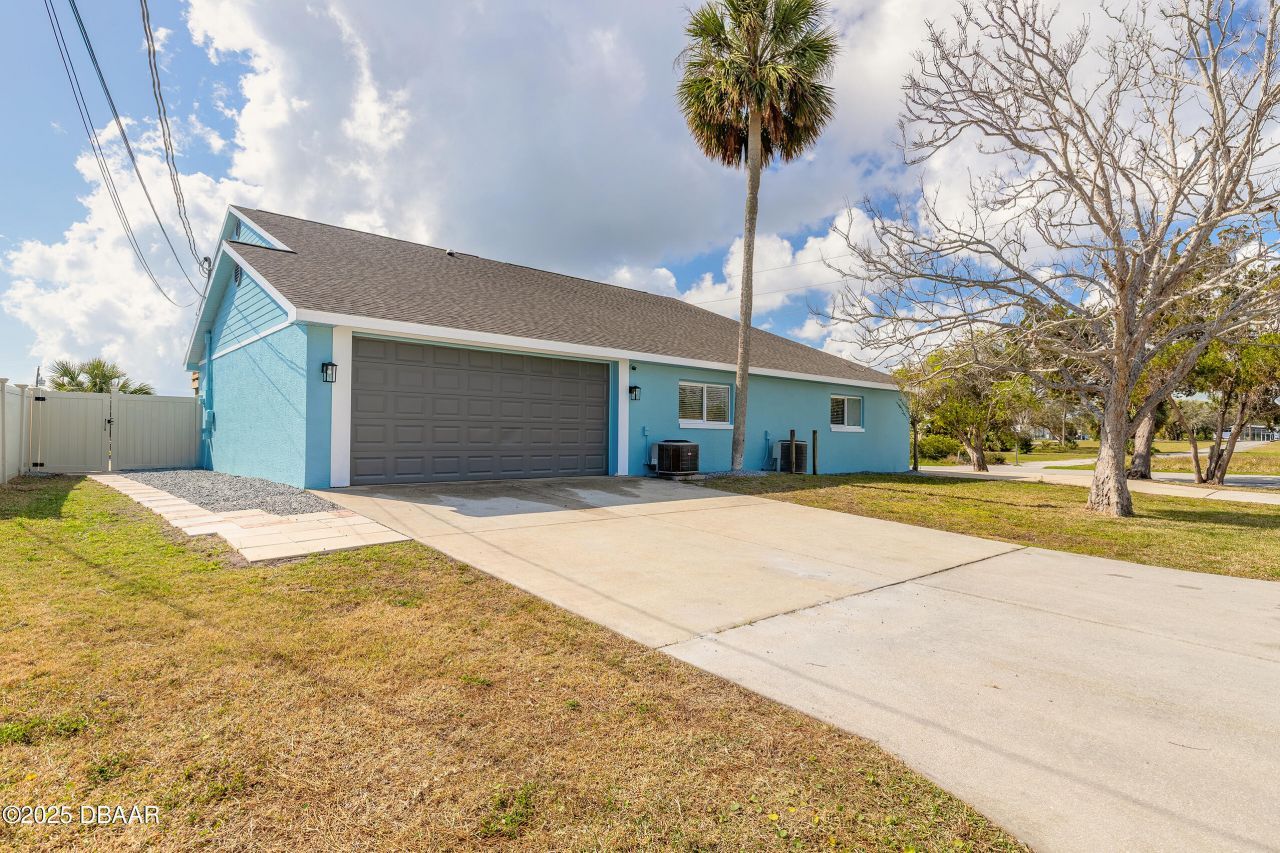151 Reef Road, South Daytona, FL 32119 Photo