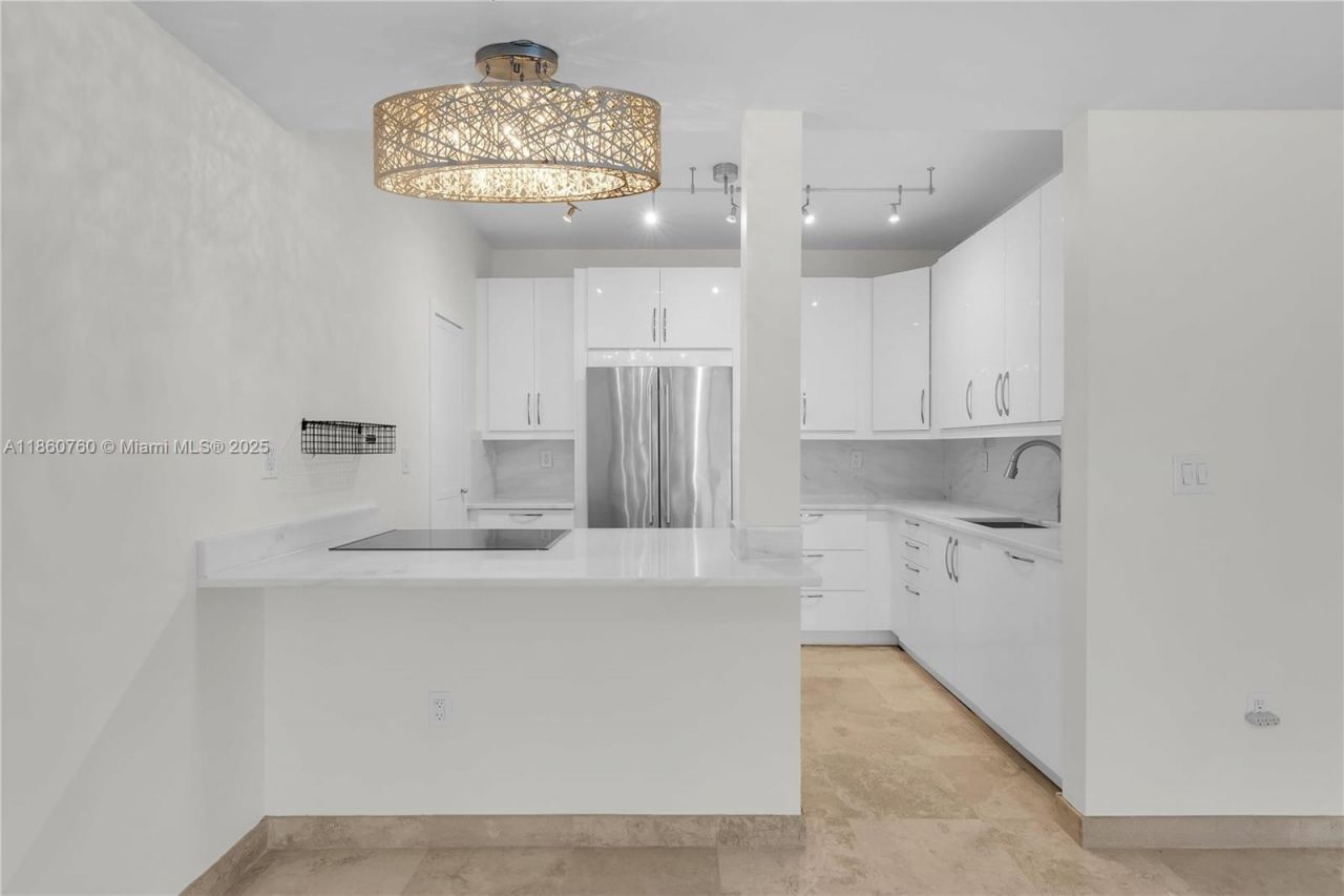 1 Century Ln, Unit 202, Miami Beach, FL 33139 Photo