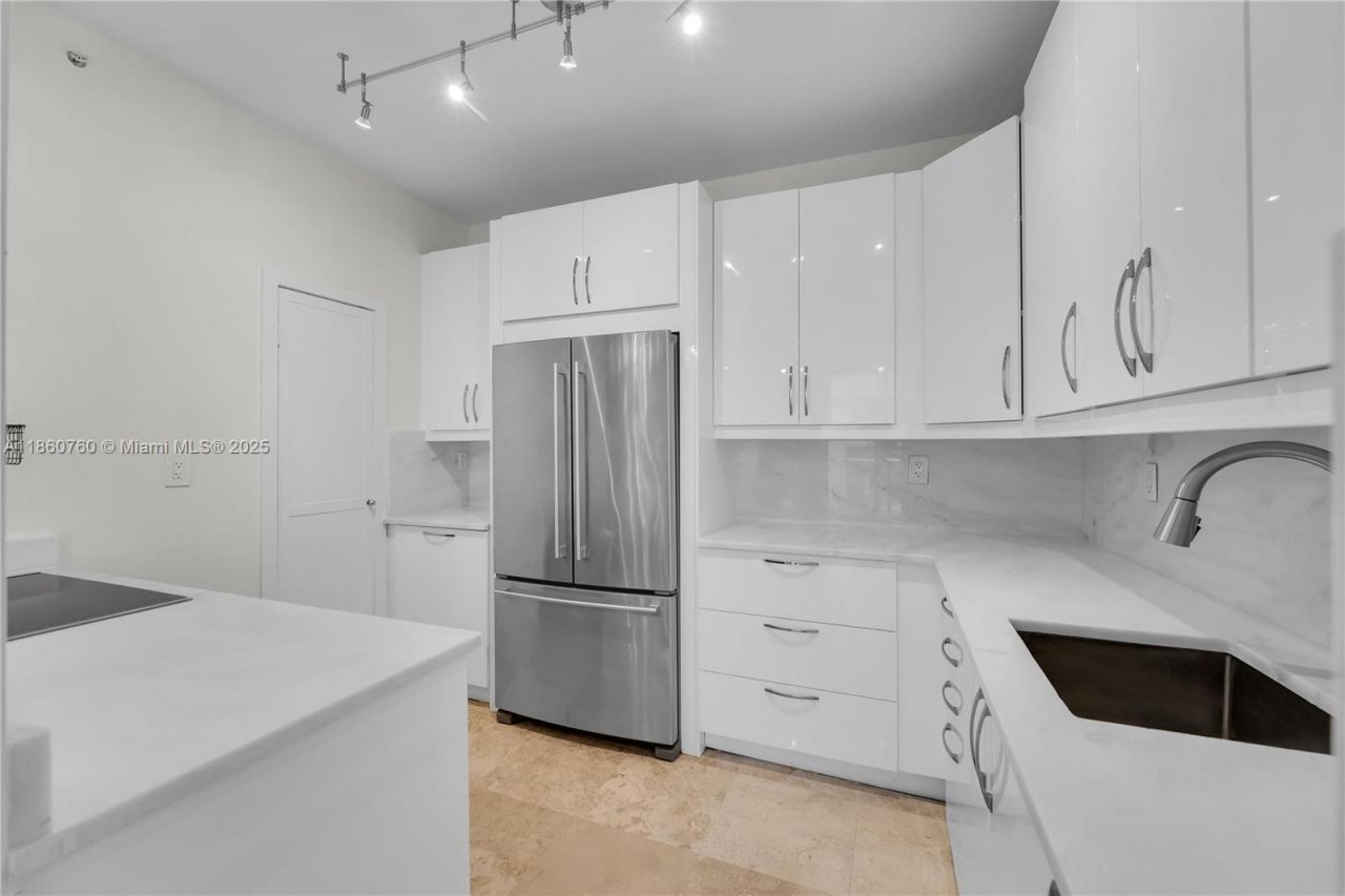 1 Century Ln, Unit 202, Miami Beach, FL 33139 Photo