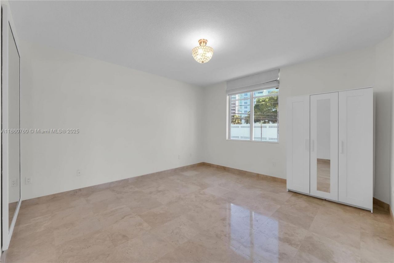1 Century Ln, Unit 202, Miami Beach, FL 33139 Photo