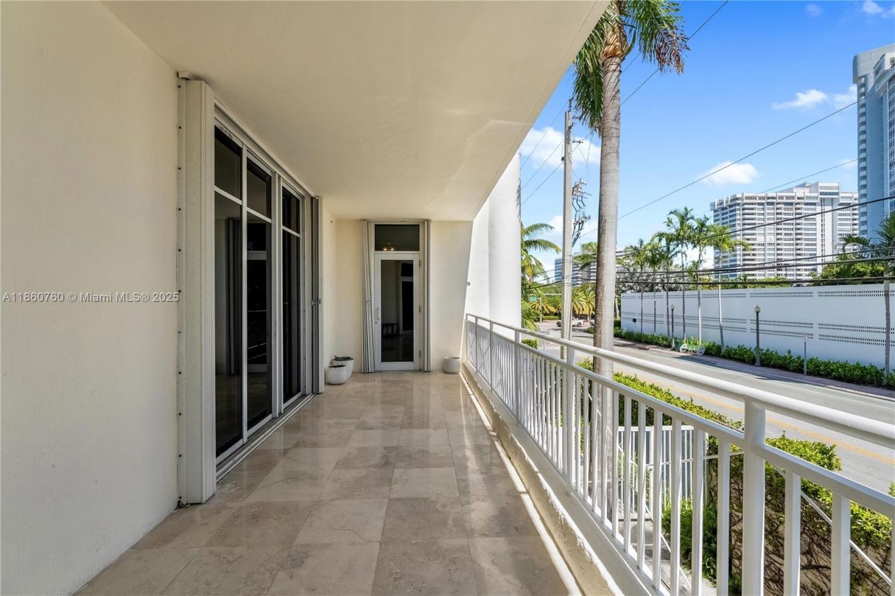 1 Century Ln, Unit 202, Miami Beach, FL 33139 Photo