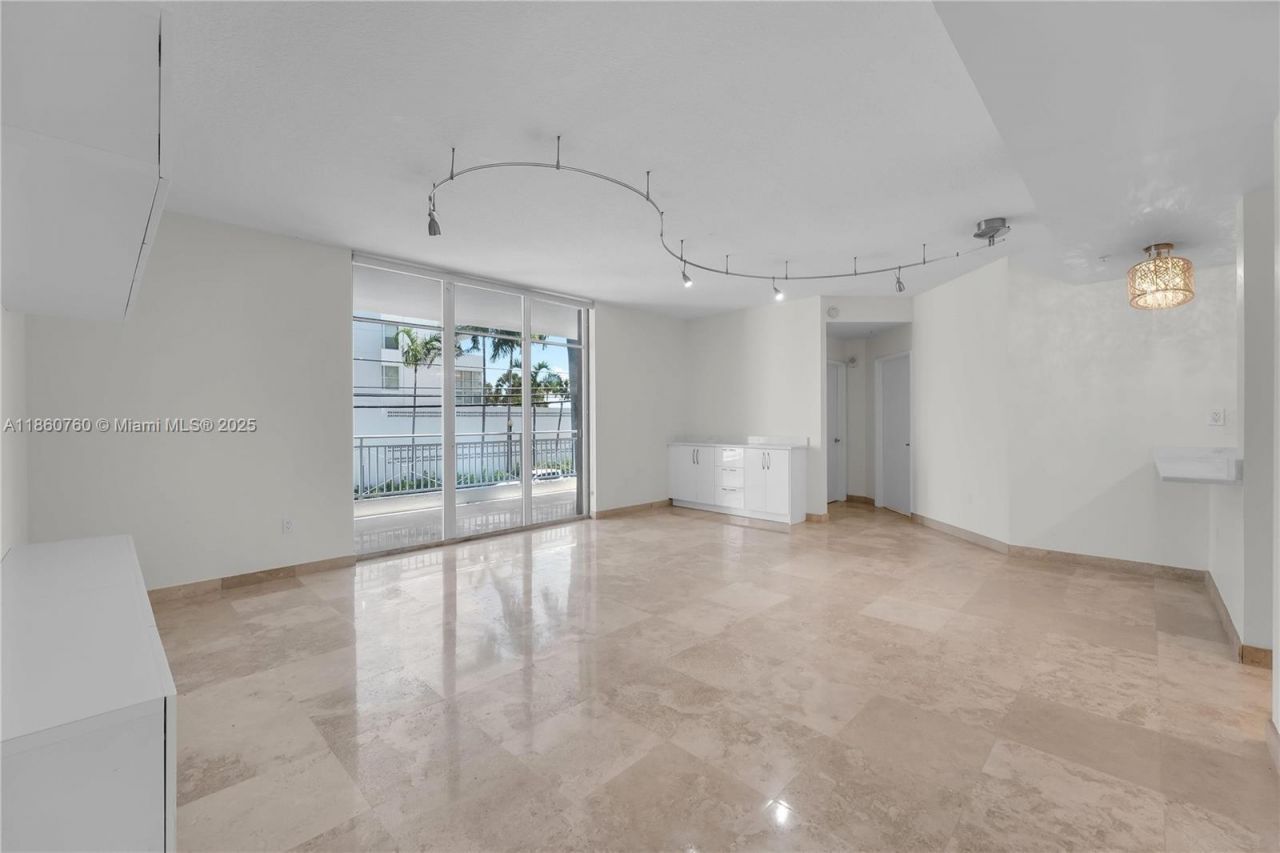 1 Century Ln, Unit 202, Miami Beach, FL 33139 Photo