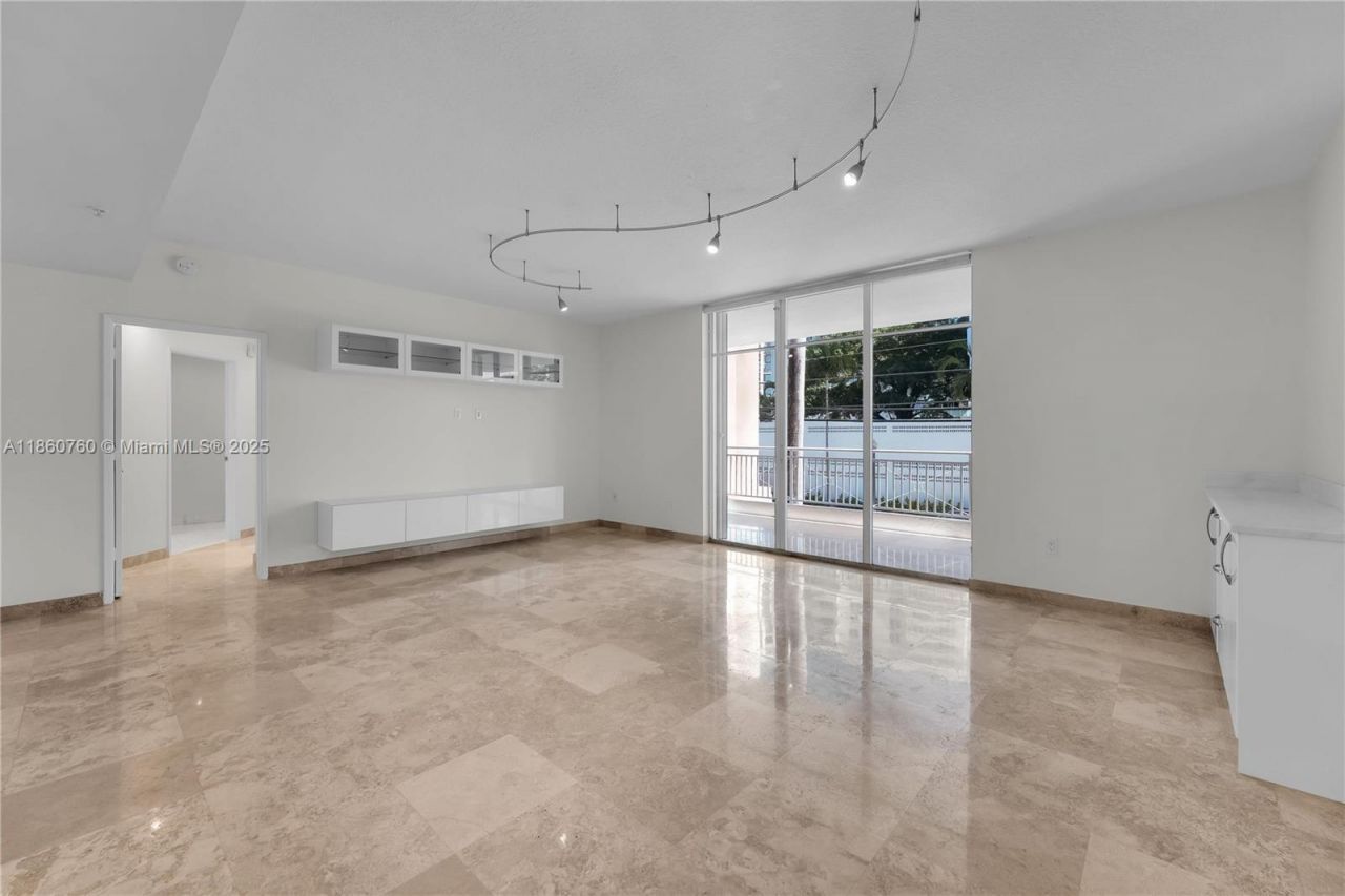 1 Century Ln, Unit 202, Miami Beach, FL 33139 Photo