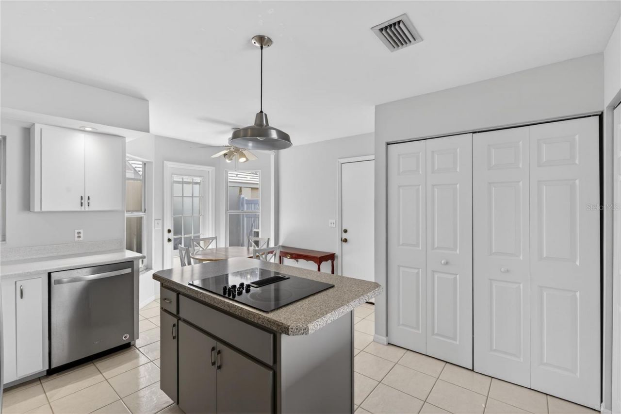 789 Harrington Lake Drive N, Unit 68, Venice, FL 34293 Photo