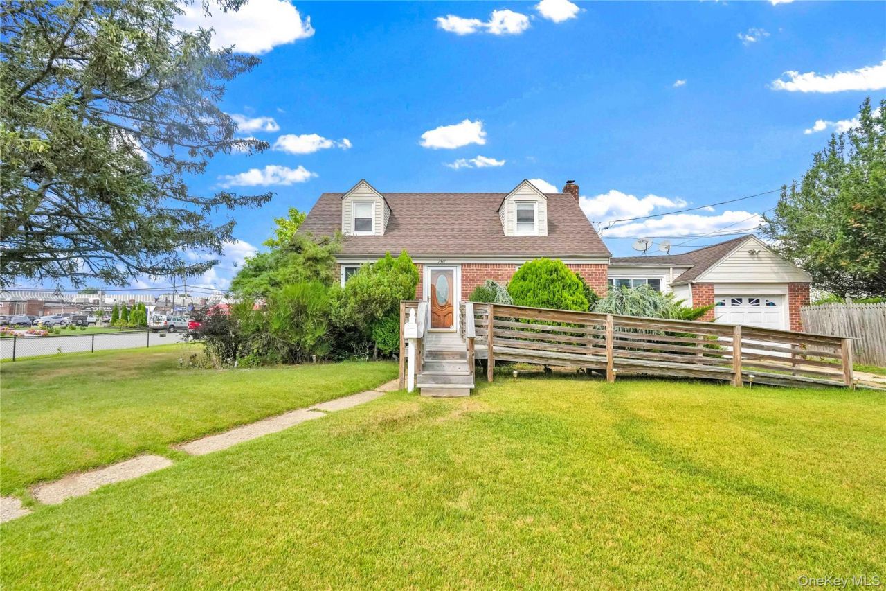 2347 Roosevelt Avenue, East Meadow, NY 11554 Main Photo