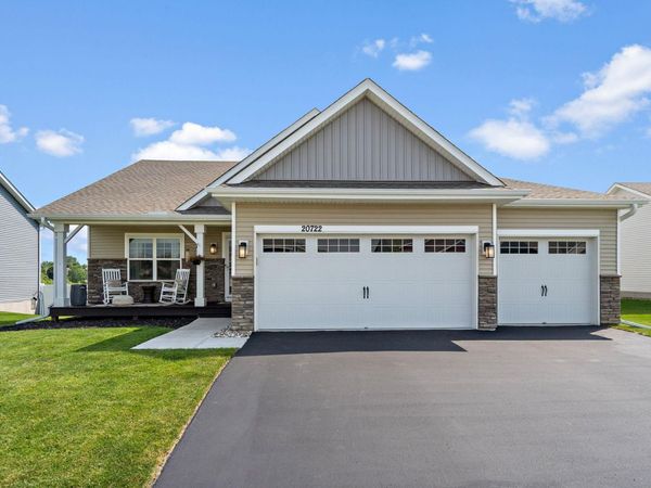 20722 Glade Avenue, Lakeville, MN 55044