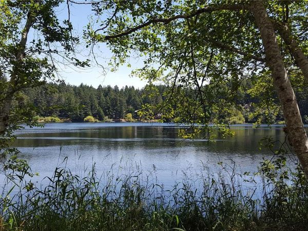 2687 Galleon Way, Pender Island, BC V0N 2M0