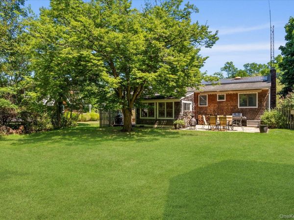 10 Strawberry Lane, Shelter Island, NY 11964