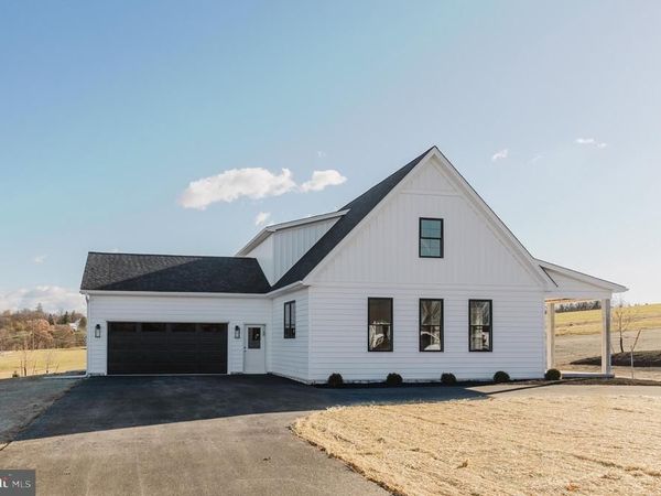 5 MOWERY ROAD, DILLSBURG, PA 17019