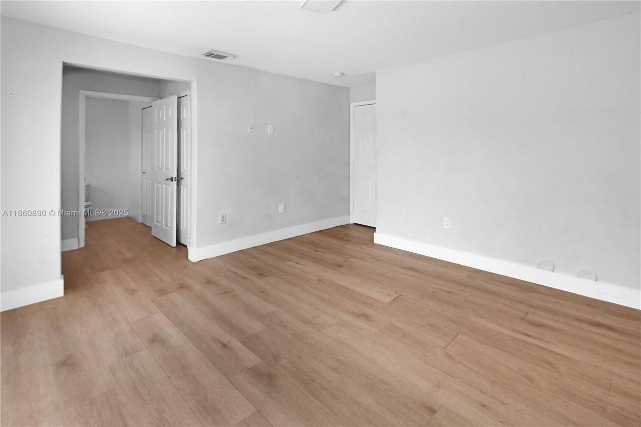 5725 NW 109th Ave, Unit 26, Doral, FL 33178 Photo